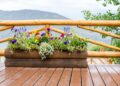 come scegliere portavasi in legno